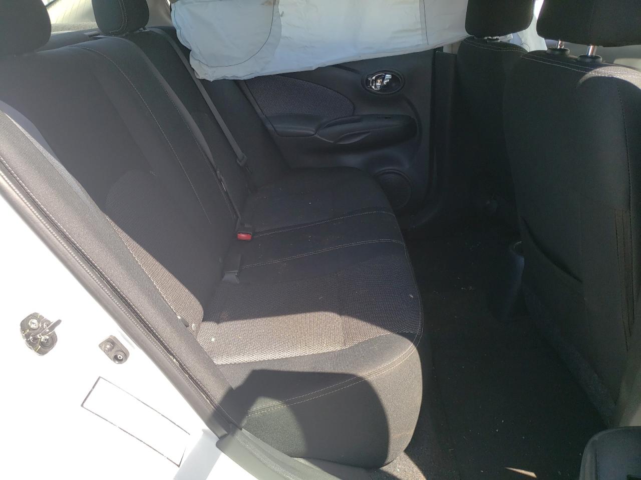 Photo 6 from auction – 2015 NISSAN VERSA S with VIN 3N1CN7AP9FL852025