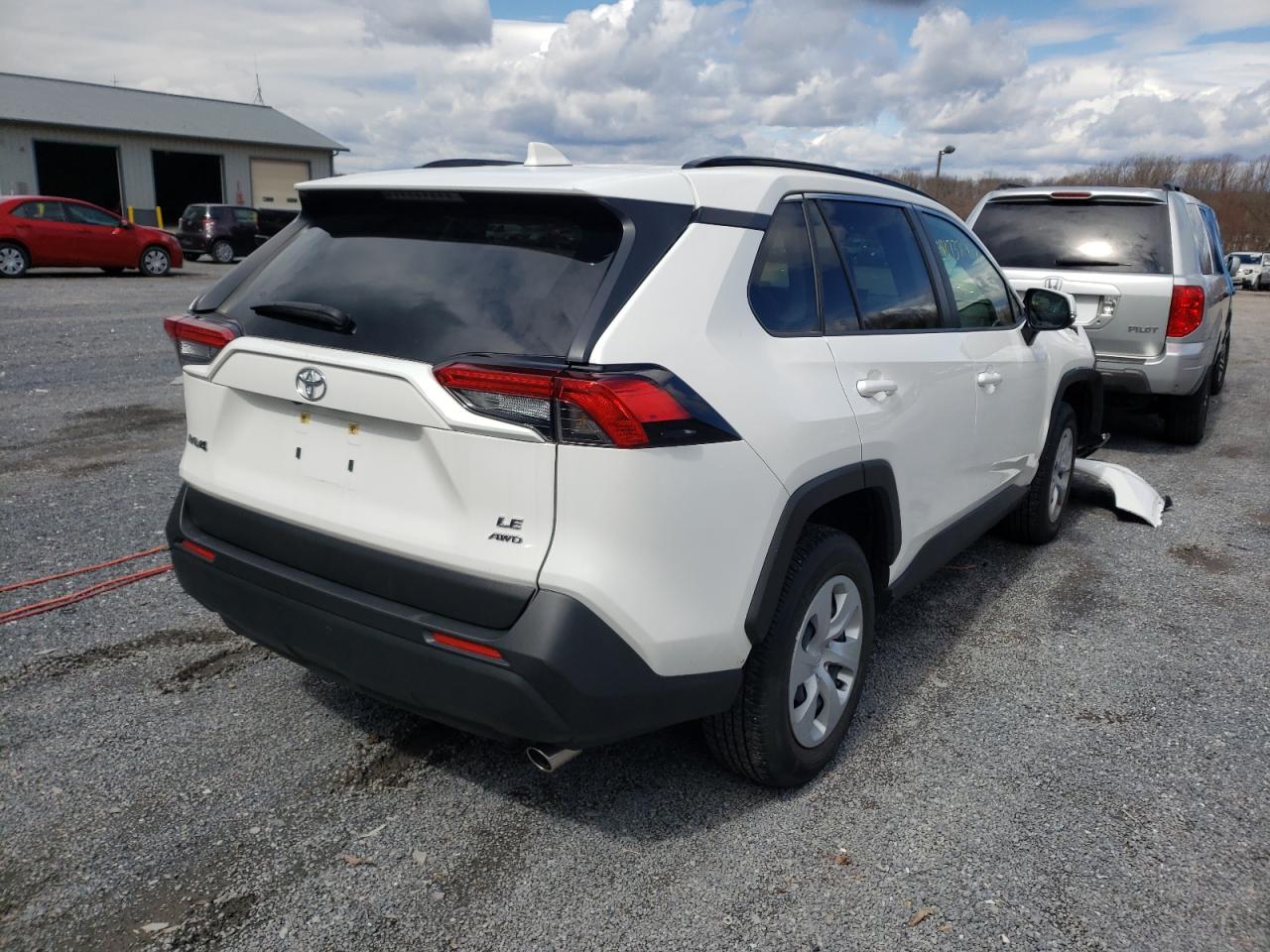 Photo 4 from auction – 2020 TOYOTA RAV4 LE with VIN JTMG1RFV3LD050469