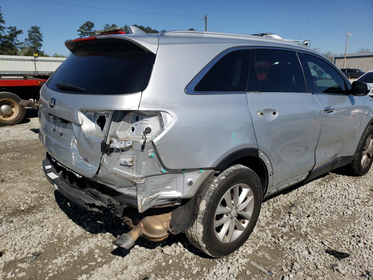 Photo 9 from auction – 2016 KIA SORENTO LX with VIN 5XYPG4A35GG045546