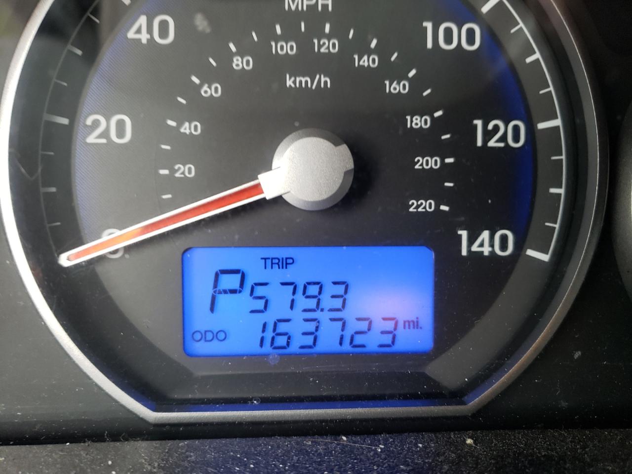 Photo 8 from auction – 2010 HYUNDAI SANTA FE G with VIN 5NMSGDAB3AH346203
