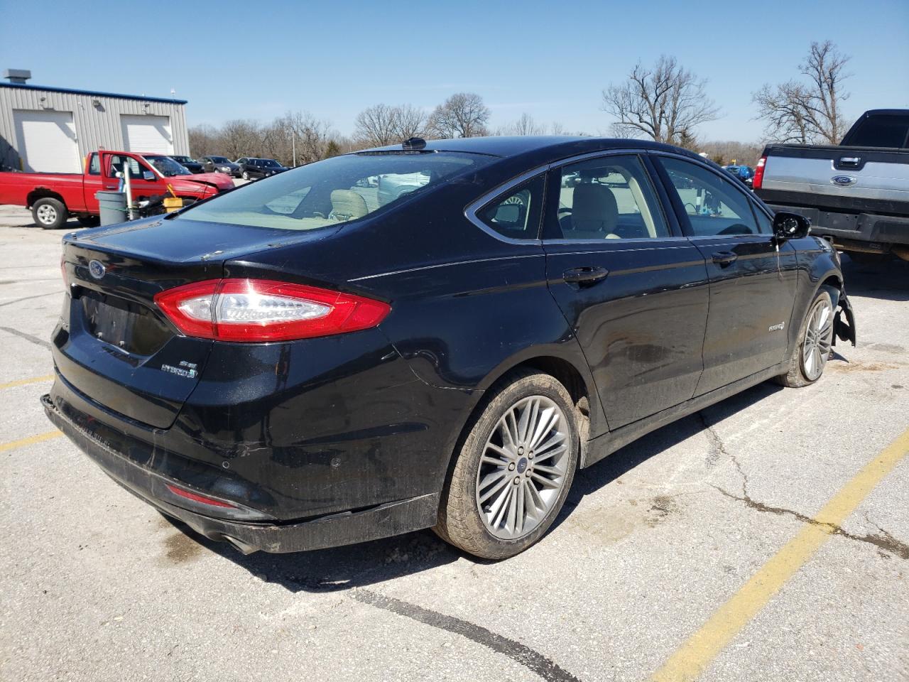 Photo 4 from auction – 2013 FORD FUSION SE with VIN 3FA6P0LU7DR267345