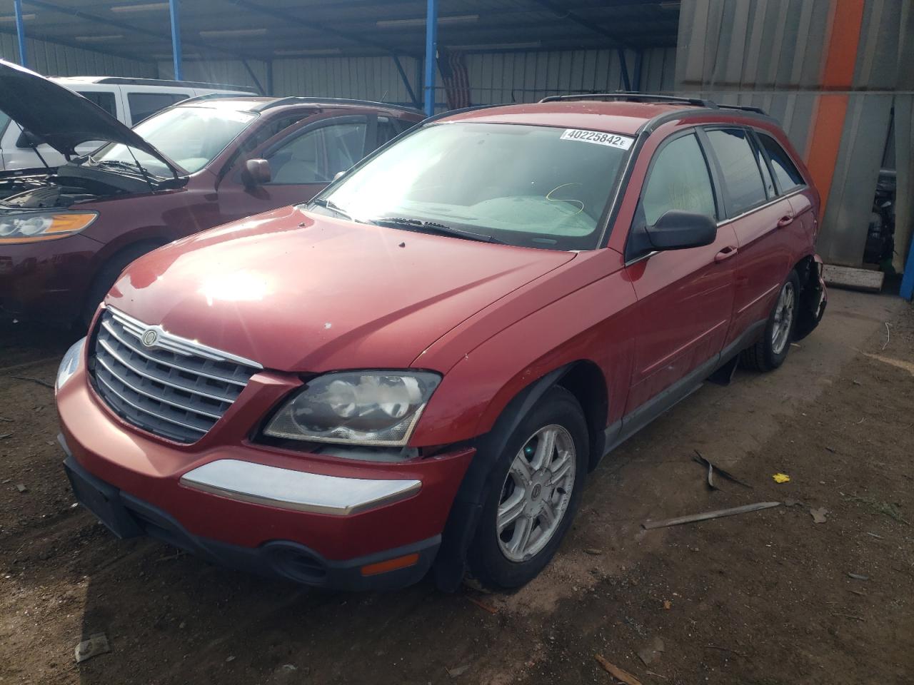 Photo 2 from auction – 2005 CHRYSLER PACIFICA T with VIN 2C4GF684X5R317949