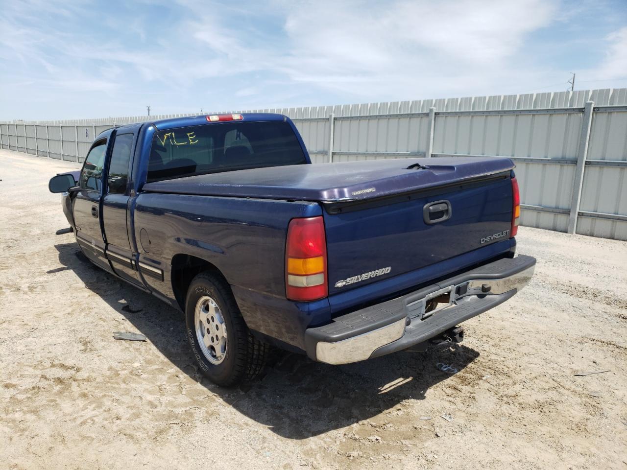 Photo 3 from auction – 2002 CHEVROLET SILVERADO with VIN 2GCEC19V821194804