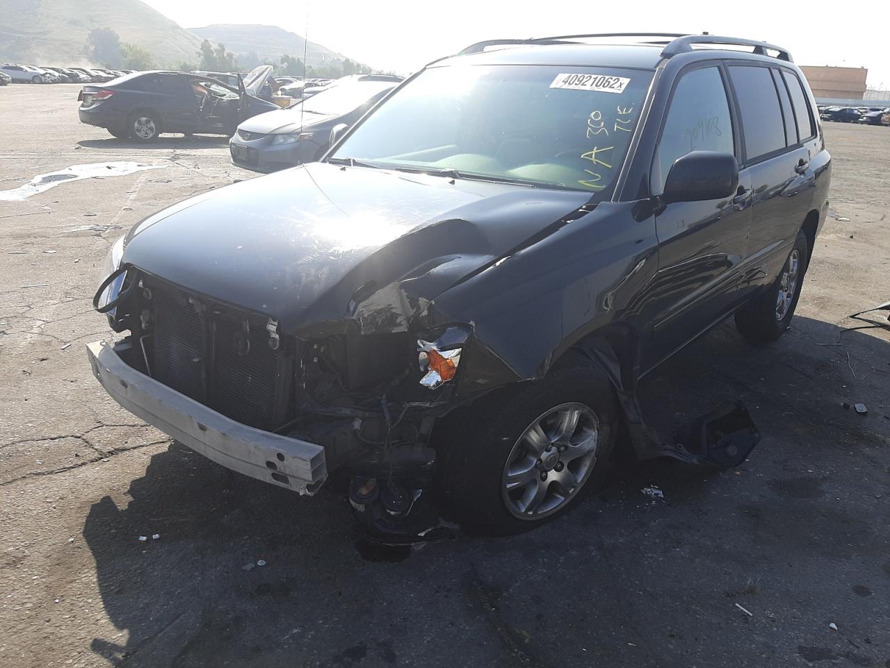 Photo 2 from auction – 2004 TOYOTA HIGHLANDER with VIN JTEGP21A840042219