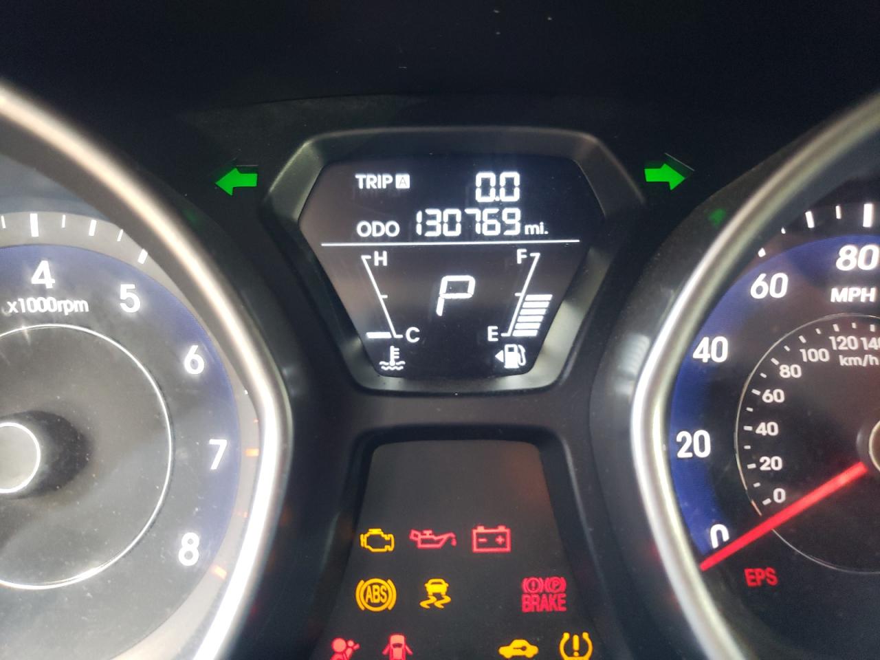 Photo 8 from auction – 2012 HYUNDAI ELANTRA GL with VIN 5NPDH4AE5CH082052