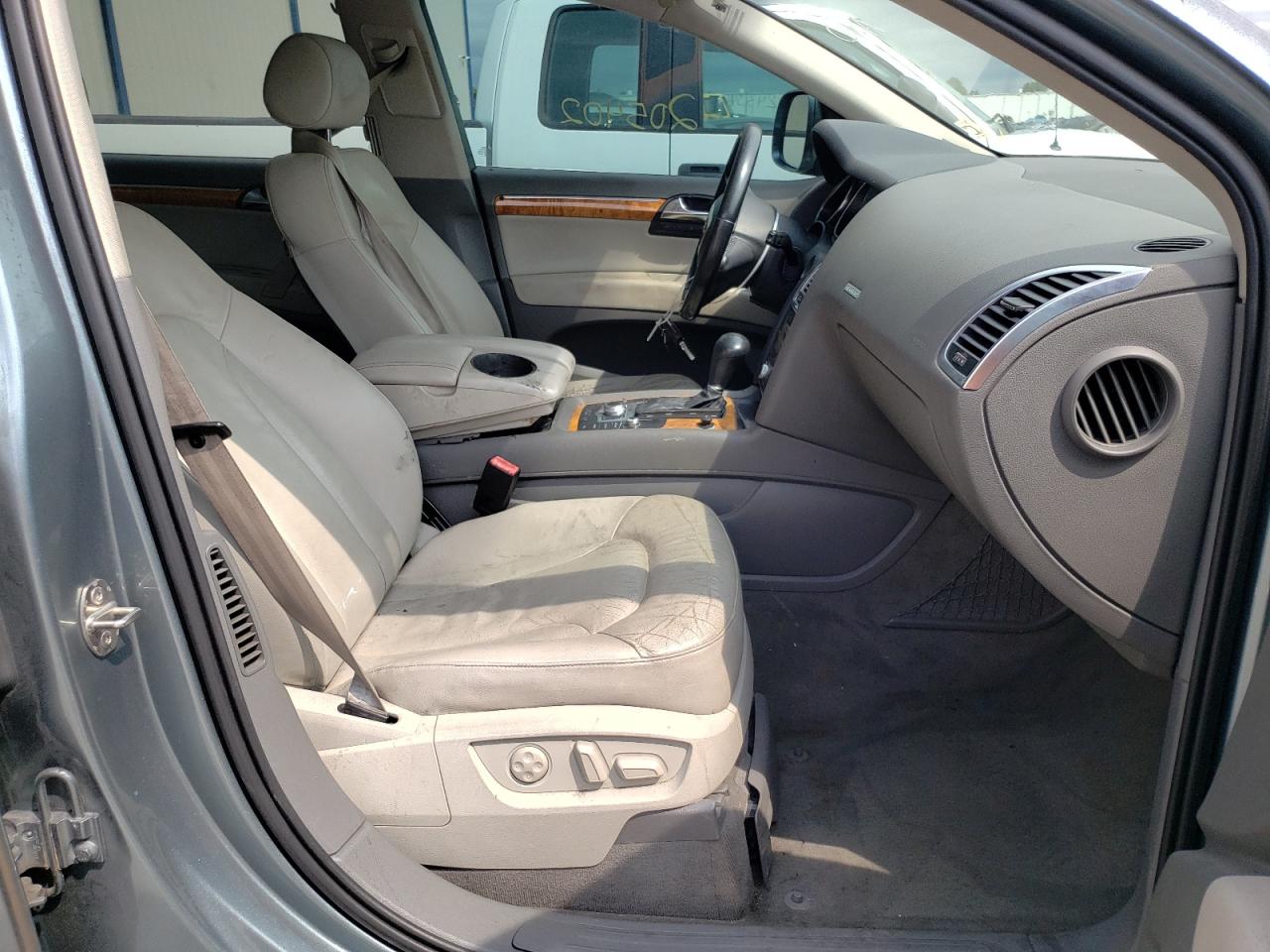 Photo 5 from auction – 2008 AUDI Q7 3.6 QUA with VIN WA1BY74L68D027328