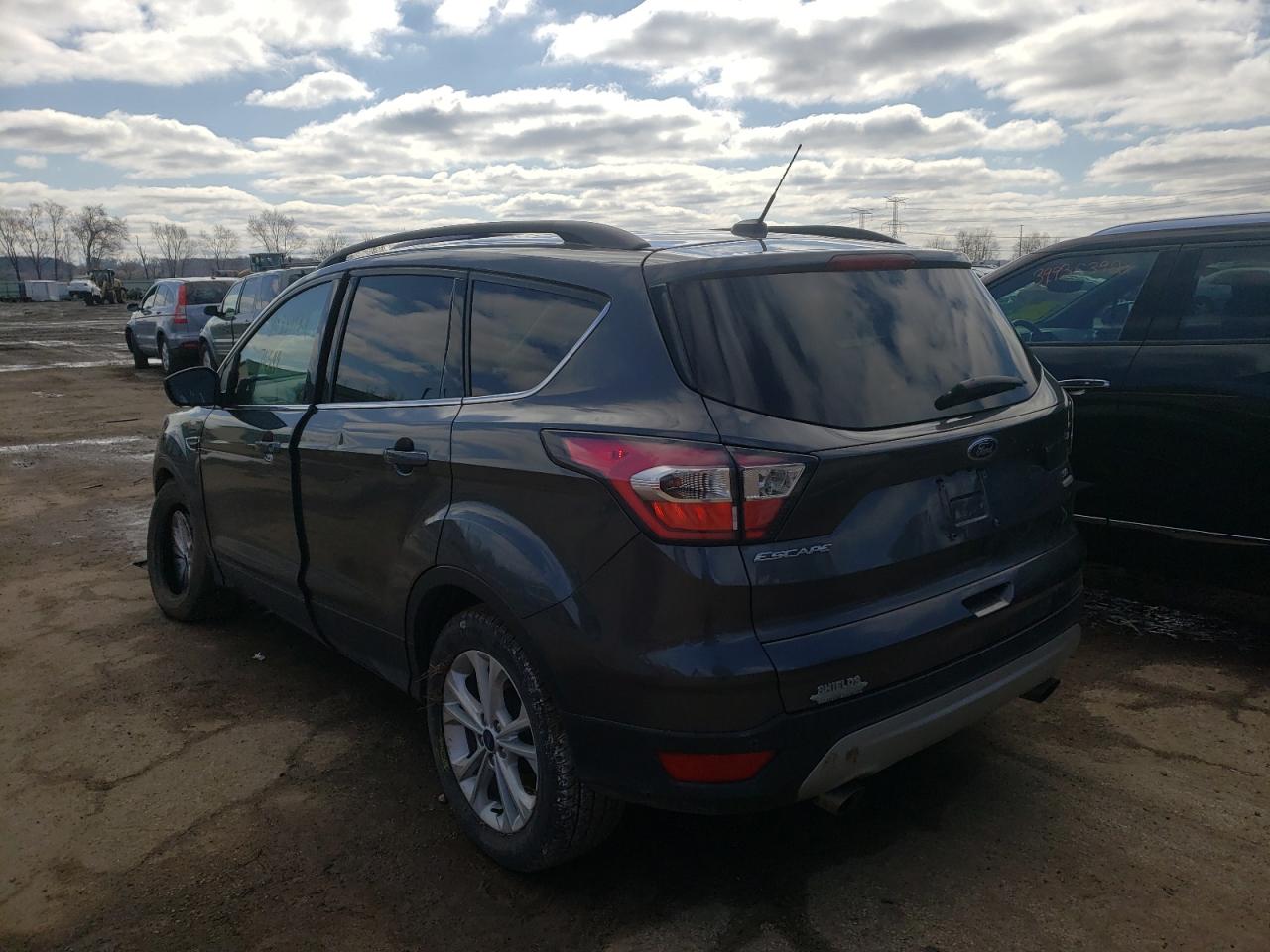 Photo 3 from auction – 2017 FORD ESCAPE SE with VIN 1FMCU0G96HUA38287