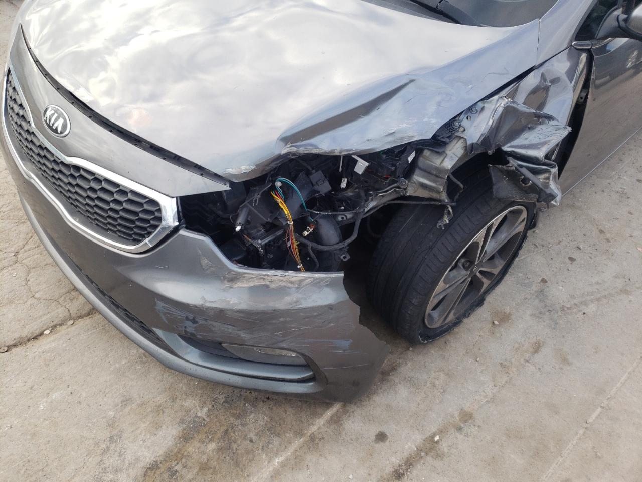 Photo 9 from auction – 2016 KIA FORTE EX with VIN KNAFX5A86G5617761