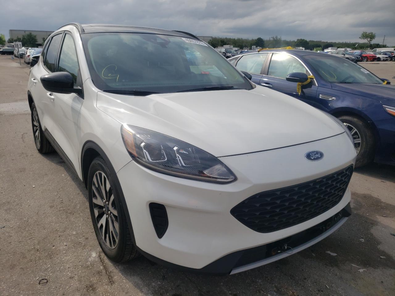 FORD ESCAPE SE 2020 with VIN 1FMCU0BZ7LUA69130 - Photo from auction