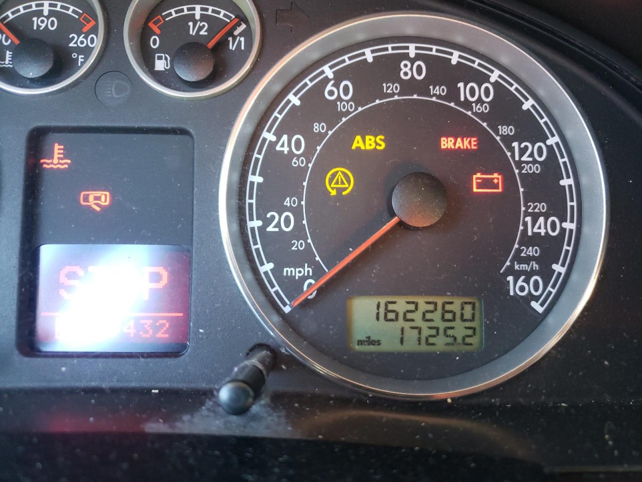 Photo 8 from auction – 2003 VOLKSWAGEN PASSAT GLS with VIN WVWVD63B13E150832