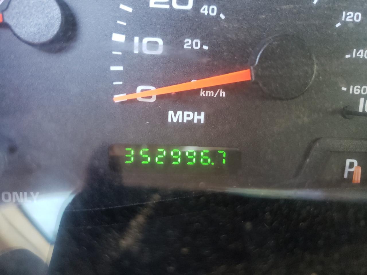 Photo 8 from auction – 2004 FORD F250 SUPER with VIN 1FTNW20P54EC54907