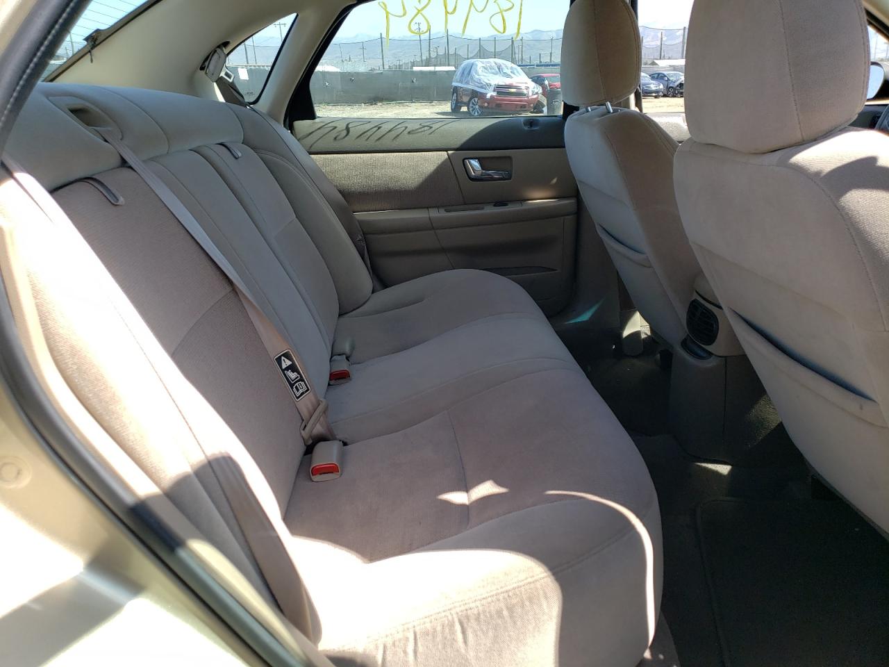 Photo 6 from auction – 2000 FORD TAURUS SEL with VIN 1FAFP56S1YG291631