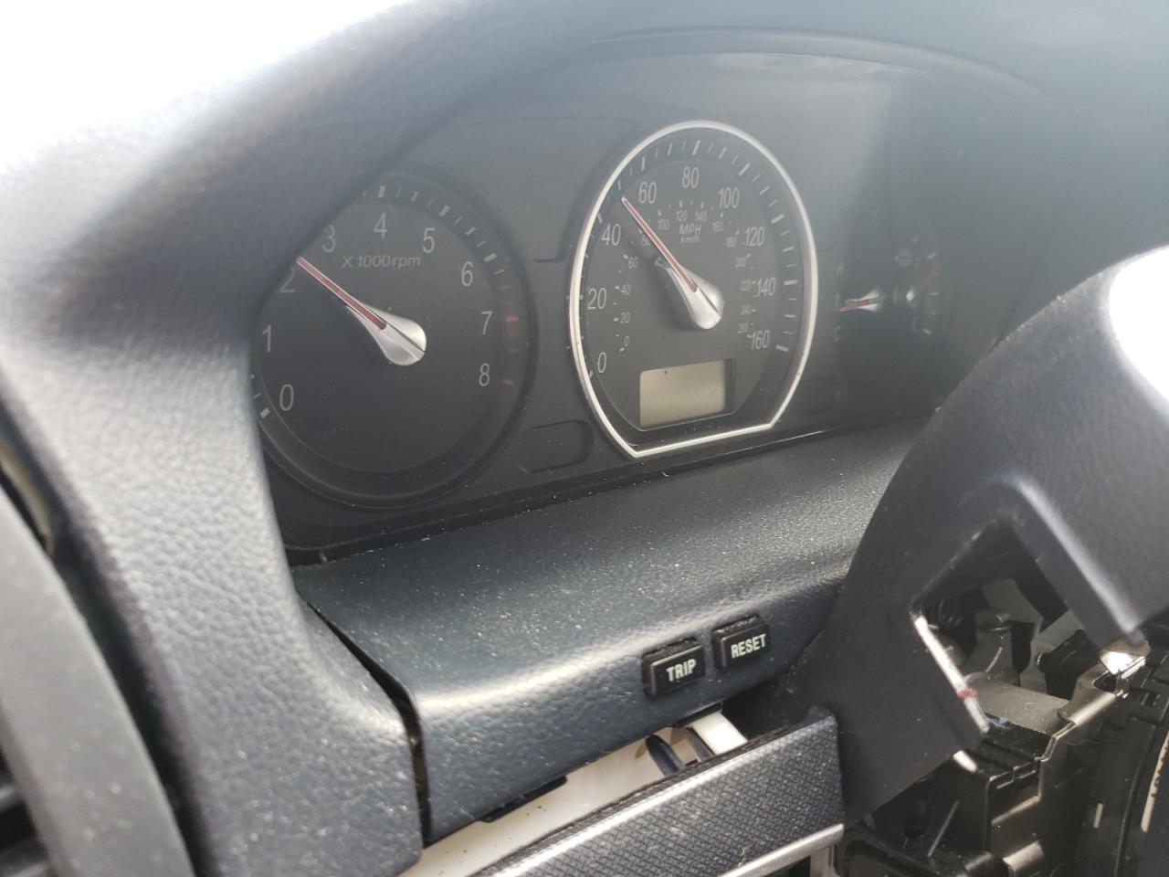 Photo 8 from auction – 2008 HYUNDAI SONATA SE with VIN 5NPEU46F38H336558