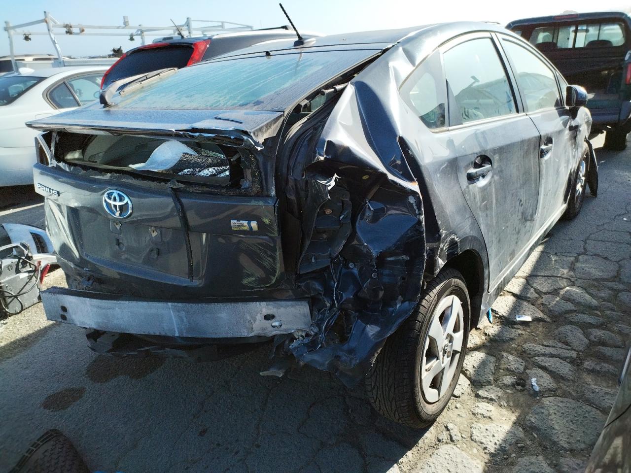 Photo 4 from auction – 2011 TOYOTA PRIUS with VIN JTDKN3DU1B0284928