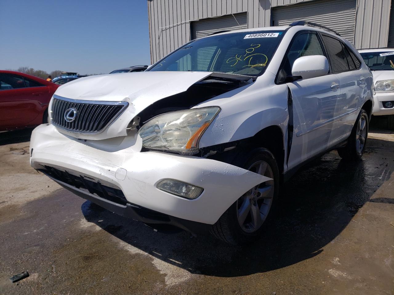 Фото 2 с аукциона – 2005 LEXUS RX 330 с VIN 2T2GA31U15C036447