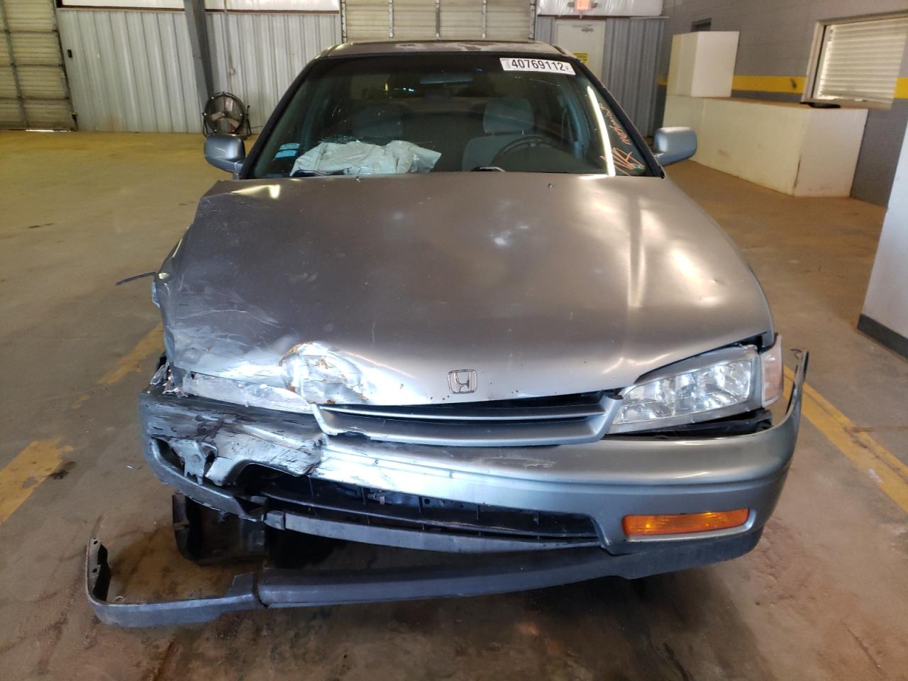 Photo 9 from auction – 1994 HONDA ACCORD EX with VIN JHMCD5658RC093197