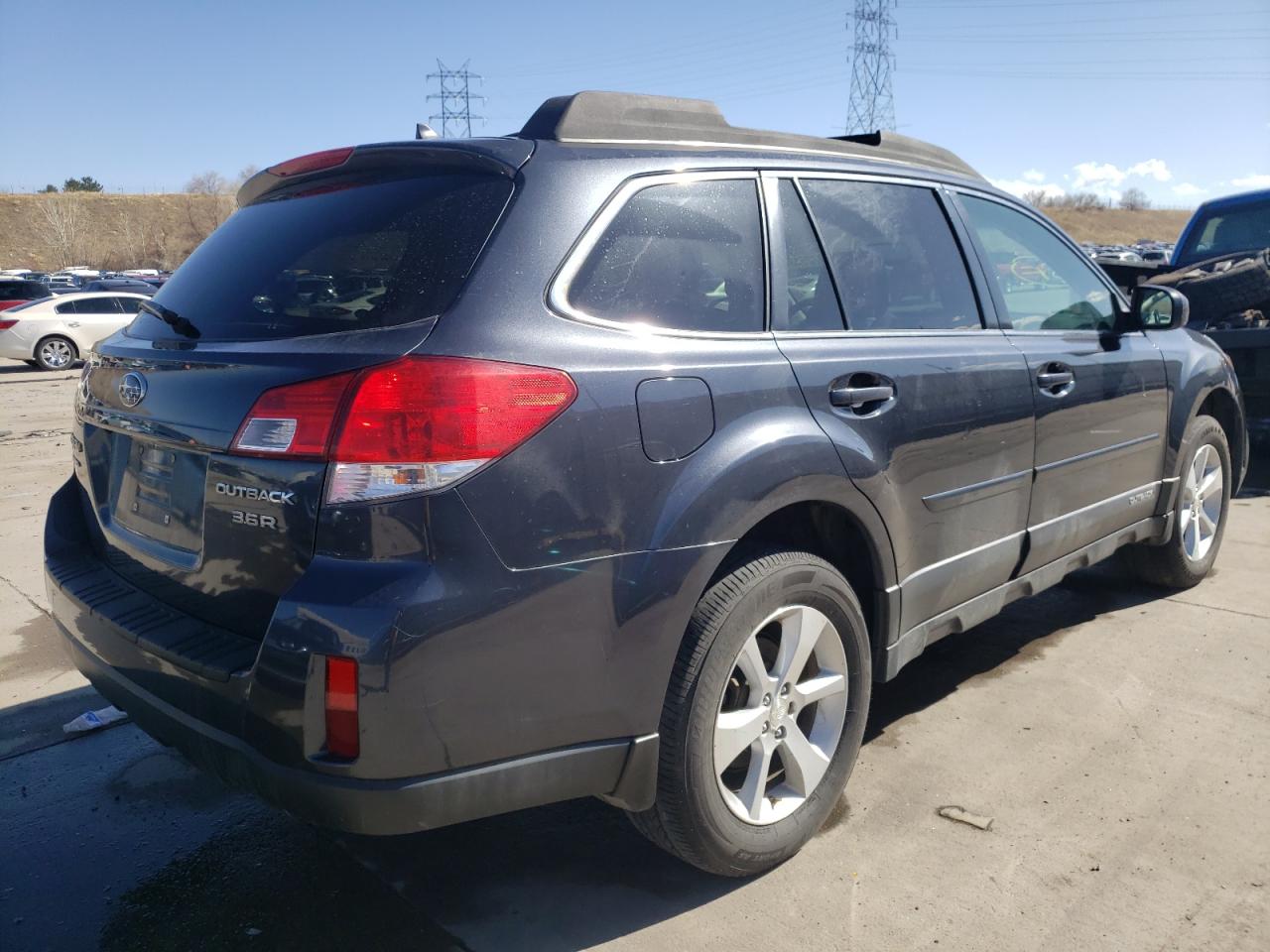 Photo 4 from auction – 2013 SUBARU OUTBACK 3. with VIN 4S4BRDLC0D2251277