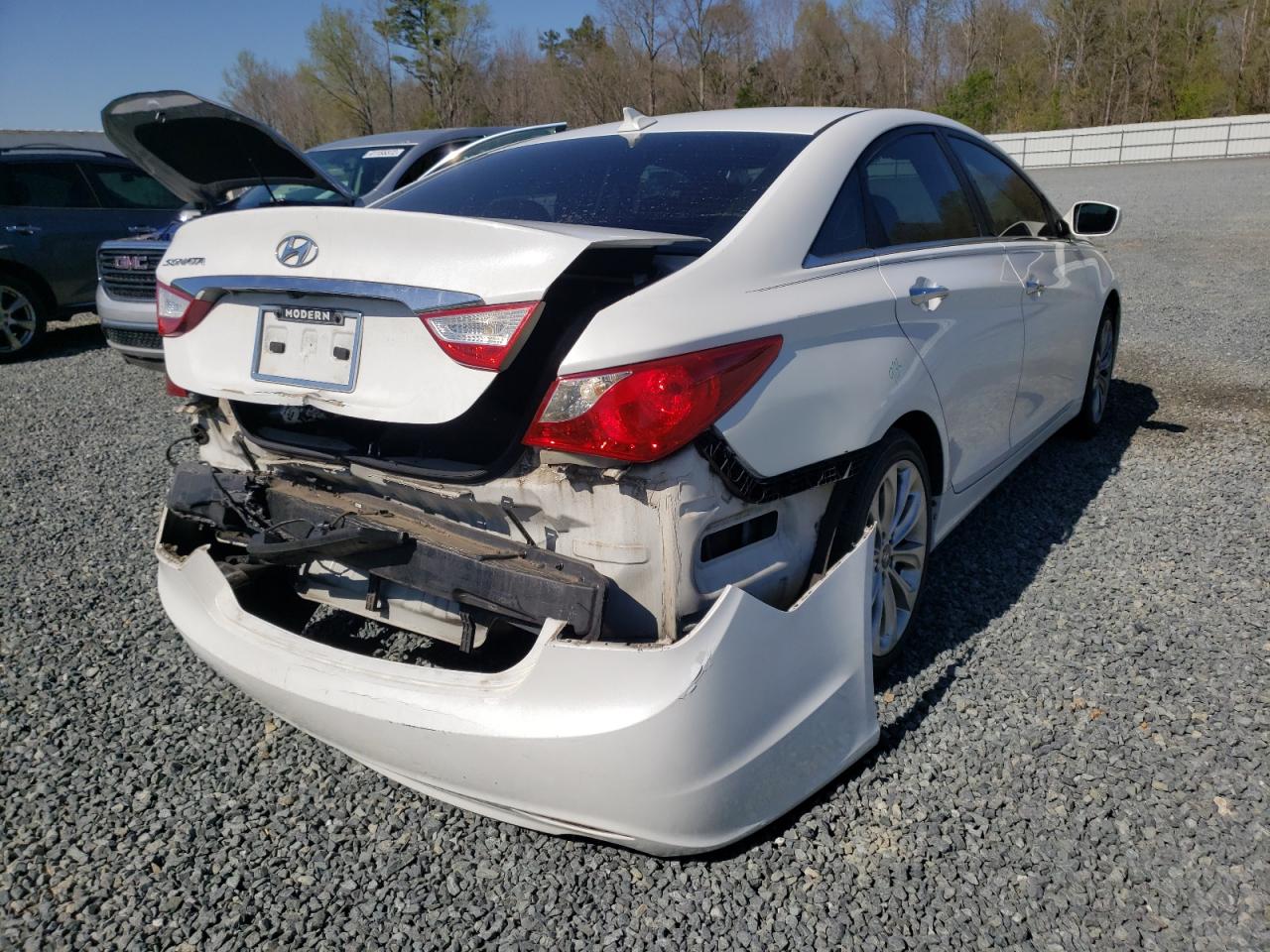 Photo 4 from auction – 2012 HYUNDAI SONATA SE with VIN 5NPEC4AC5CH335629