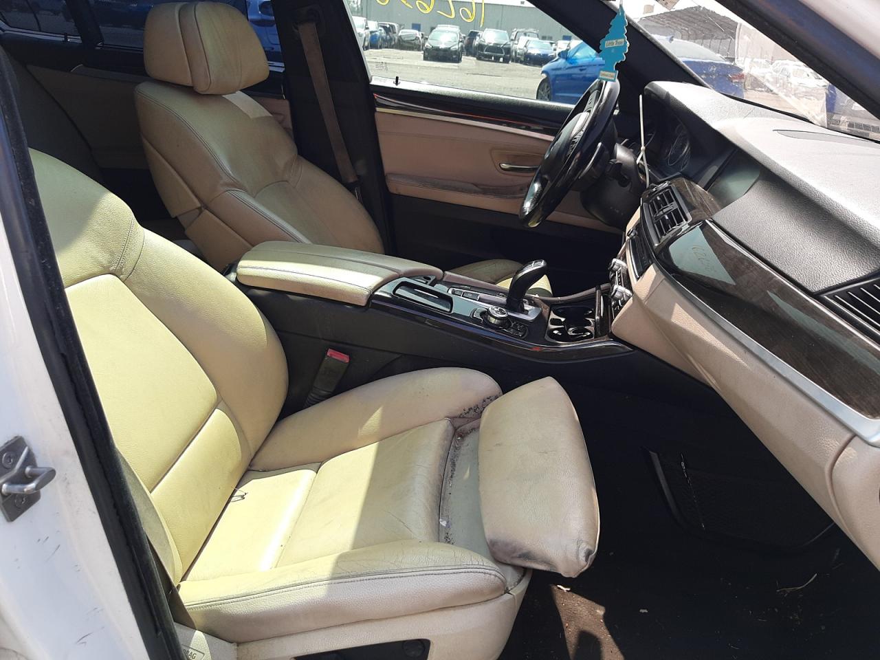Photo 5 from auction – 2012 BMW 535 I with VIN WBAFR7C55CC815195