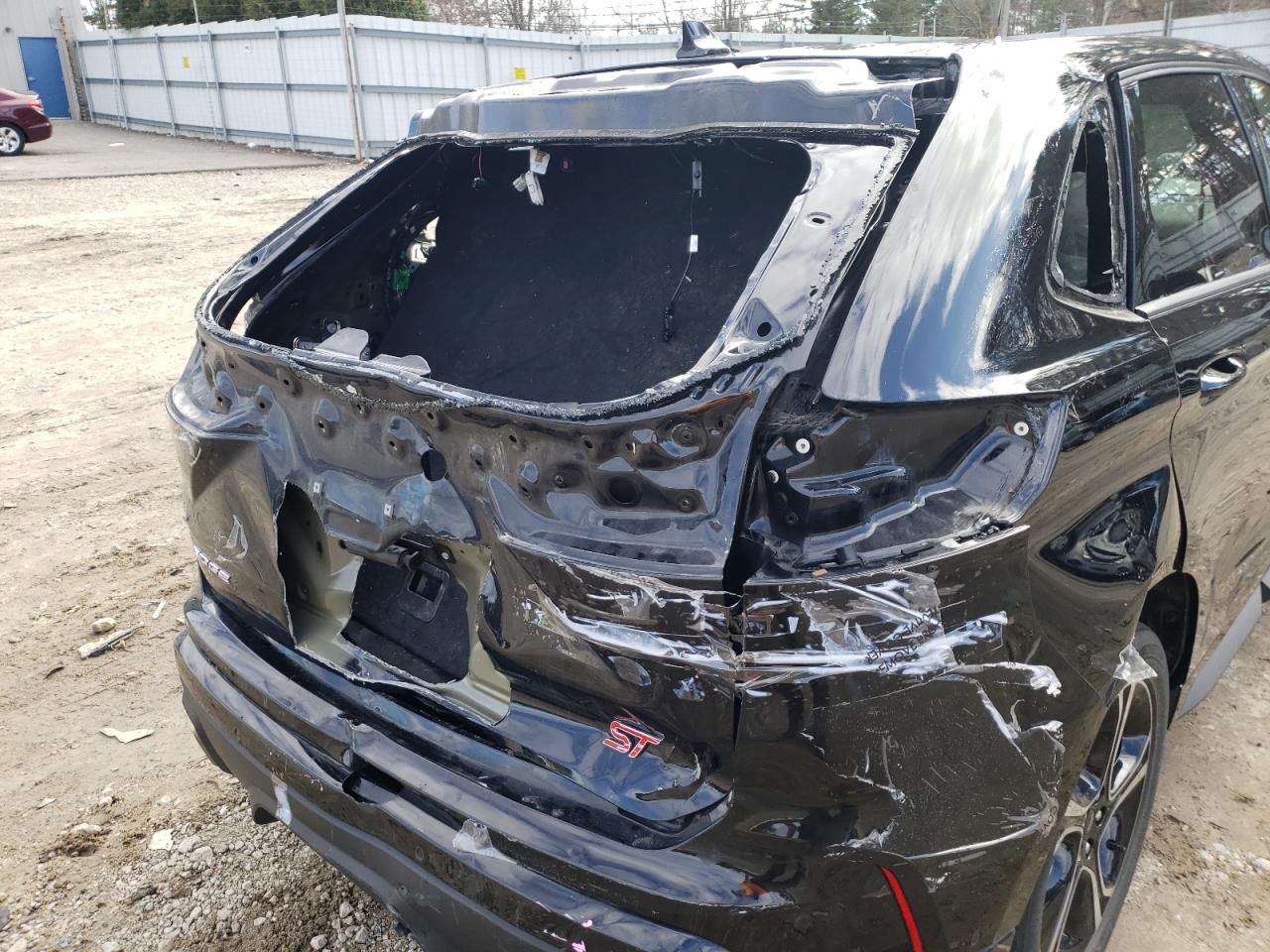 Photo 9 from auction – 2019 FORD EDGE ST with VIN 2FMPK4AP5KBB11491