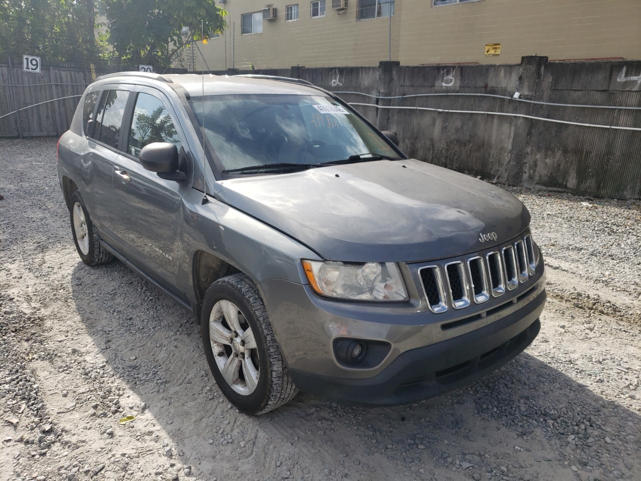 JEEP COMPASS SP 2013 with VIN 1C4NJCBB4DD102581 - Photo from auction