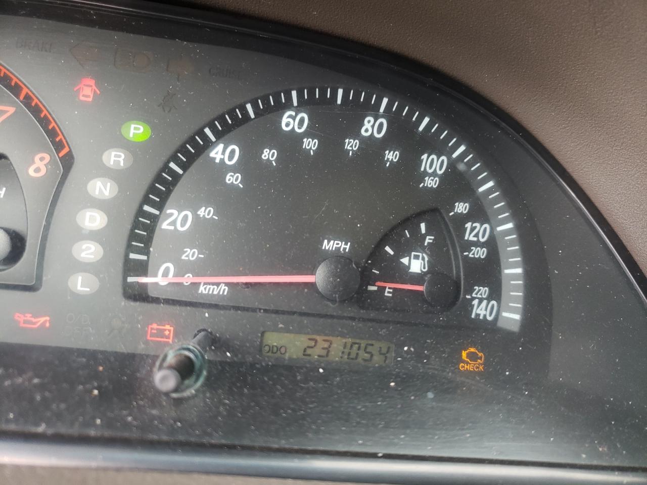 Photo 8 from auction – 2003 TOYOTA CAMRY LE with VIN JTDBE32K630231922