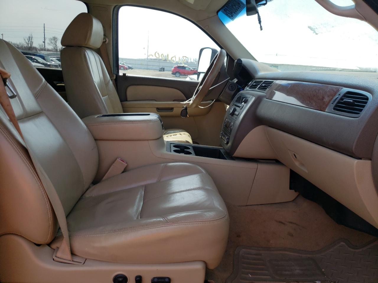 Photo 5 from auction – 2008 GMC SIERRA K25 with VIN 1GTHK236X8F197325
