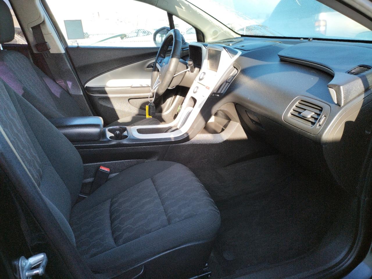 Photo 5 from auction – 2012 CHEVROLET VOLT with VIN 1G1RA6E41CU109883