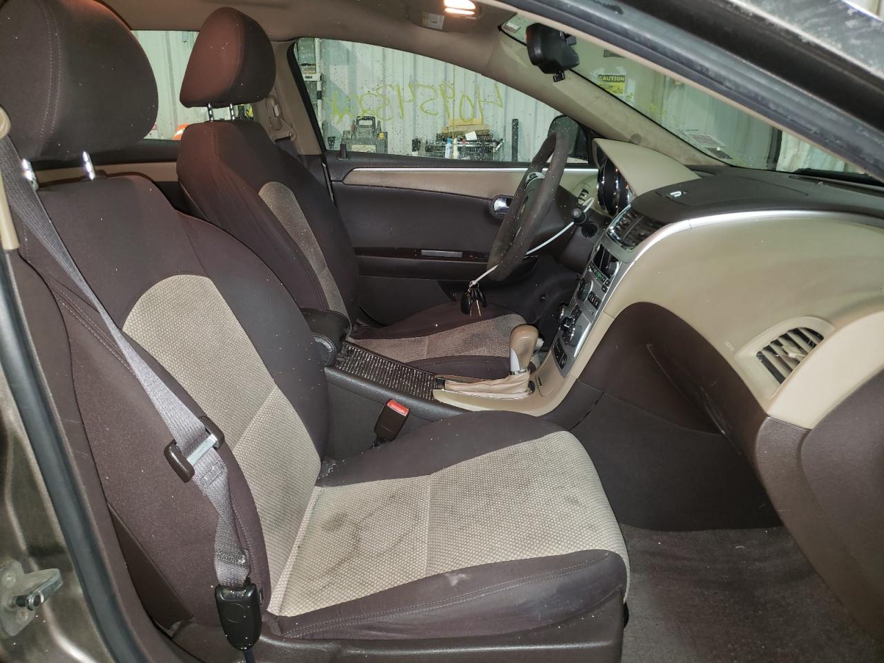 Photo 5 from auction – 2011 CHEVROLET MALIBU LS with VIN 1G1ZB5E15BF208528