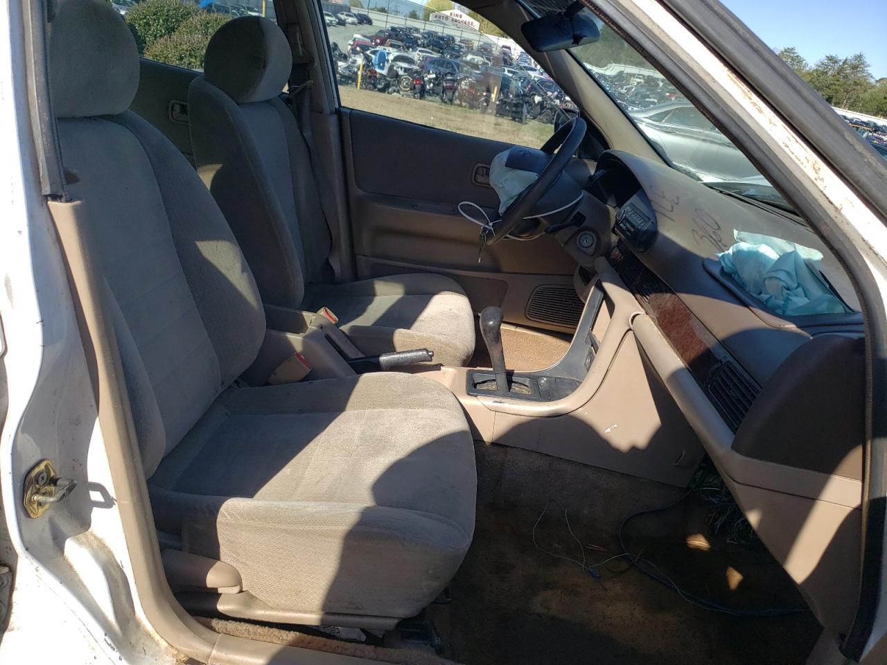 Photo 5 from auction – 1997 NISSAN ALTIMA with VIN 1N4BU31D0VC109053