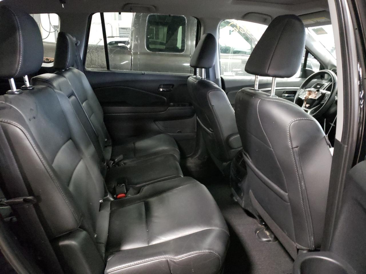 Photo 6 from auction – 2020 HONDA PILOT EXL with VIN 5FNYF6H57LB046404