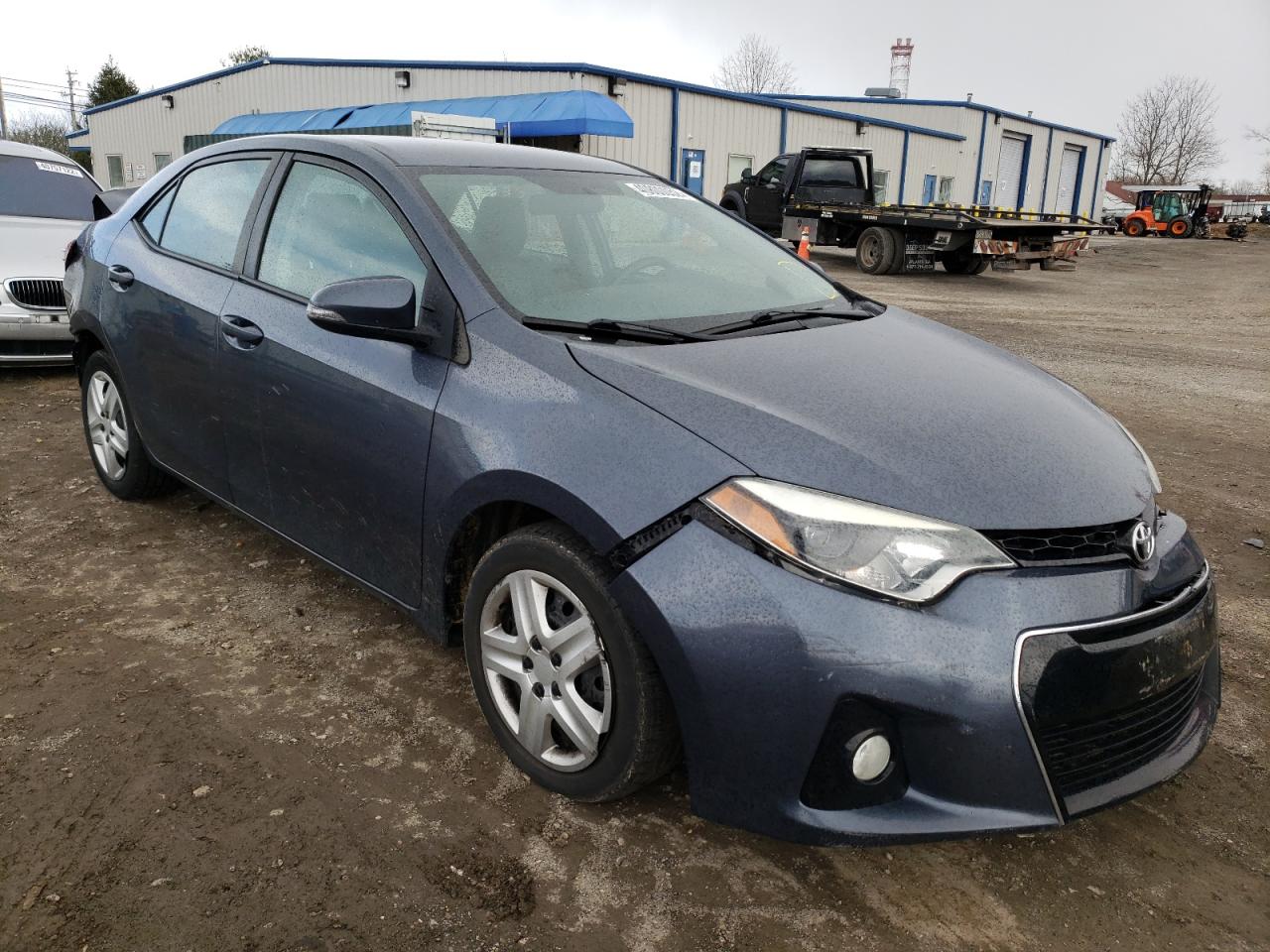 TOYOTA COROLLA L 2016 with VIN 5YFBURHEXGP435920 - Photo from auction