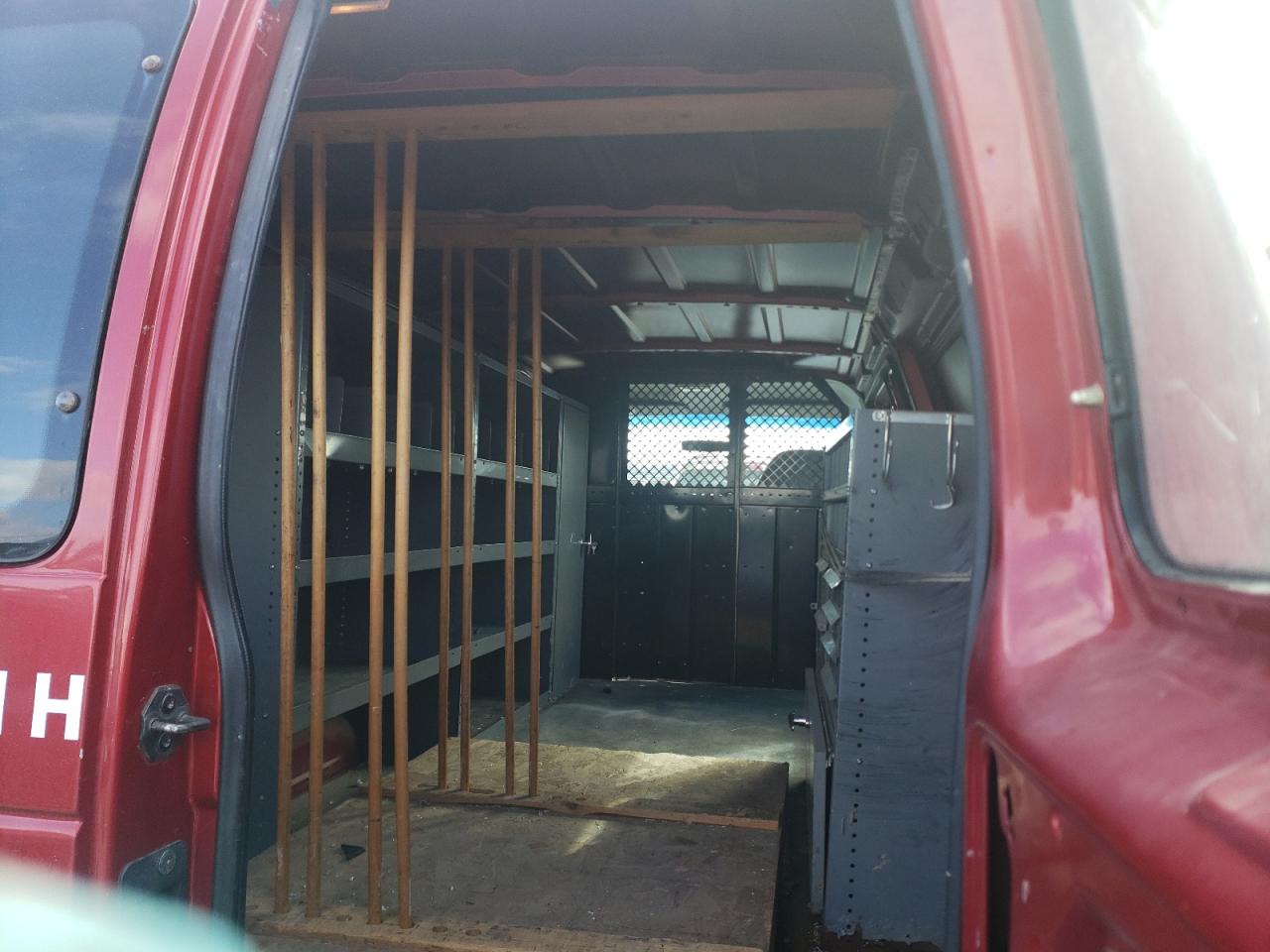 Photo 6 from auction – 2001 FORD E250 with VIN 1FTNS24271HA02936