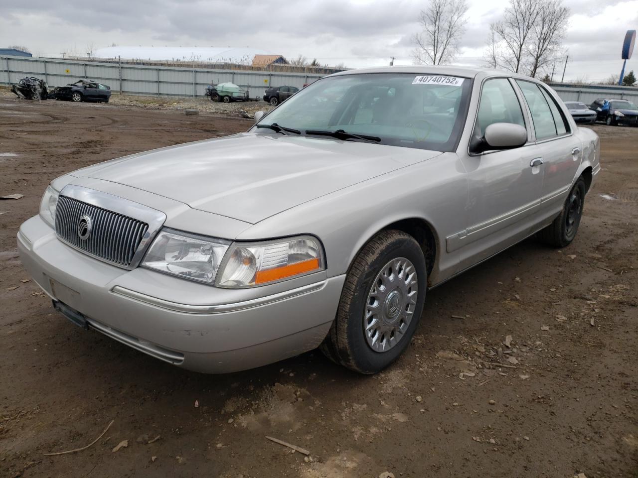 Photo 2 from auction – 2003 MERCURY GRAND MARQ with VIN 2MEFM74W83X705722