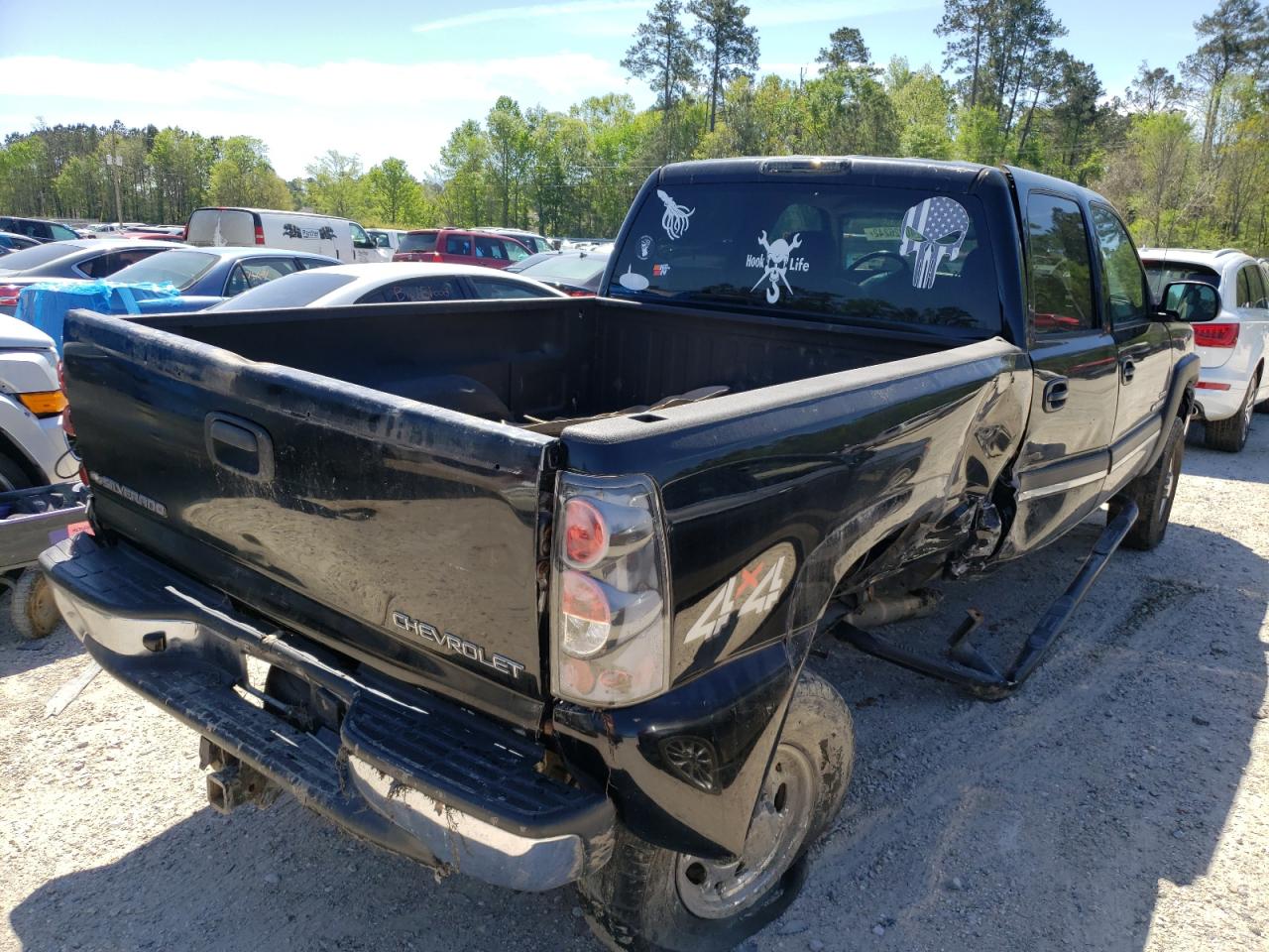 Photo 4 from auction – 2005 CHEVROLET SILVERADO with VIN 1GCHK23205F850575