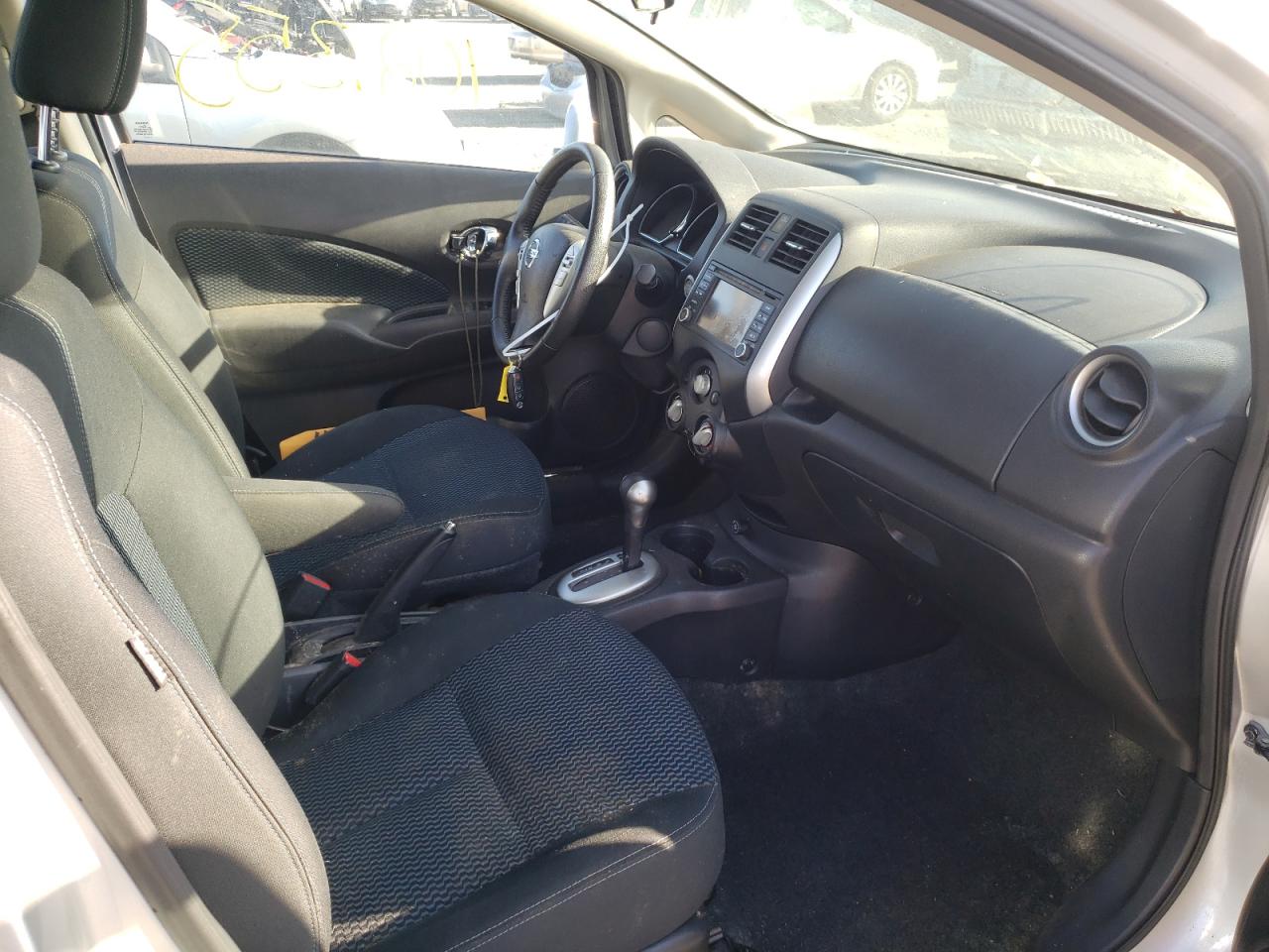 Photo 5 from auction – 2014 NISSAN VERSA NOTE with VIN 3N1CE2CP8EL353649