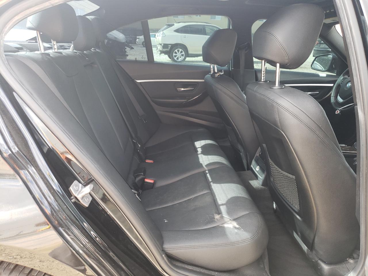 Photo 6 from auction – 2017 BMW 330 I with VIN WBA8B9G59HNU09788