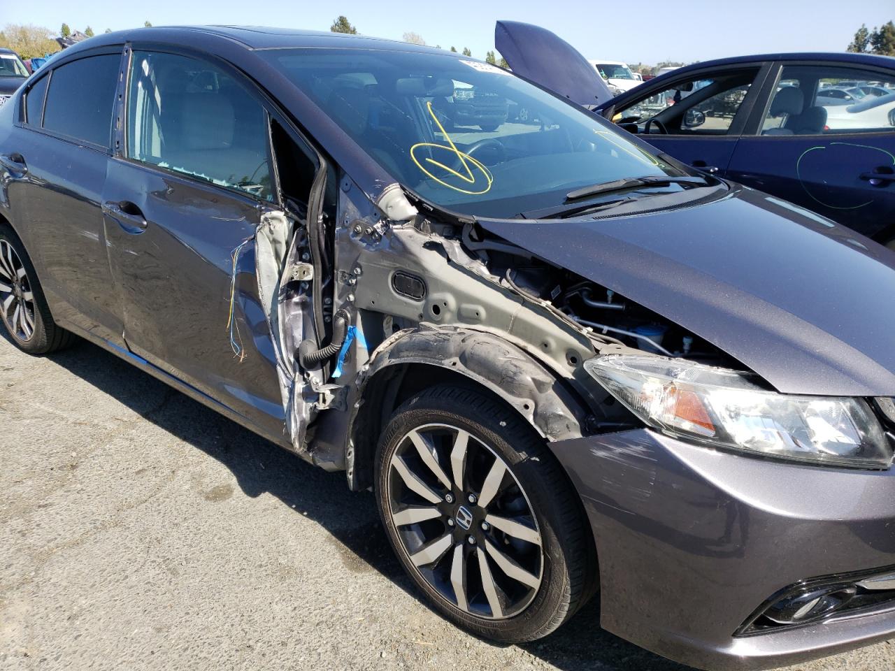 Photo 9 from auction – 2015 HONDA CIVIC EXL with VIN 19XFB2F98FE211176
