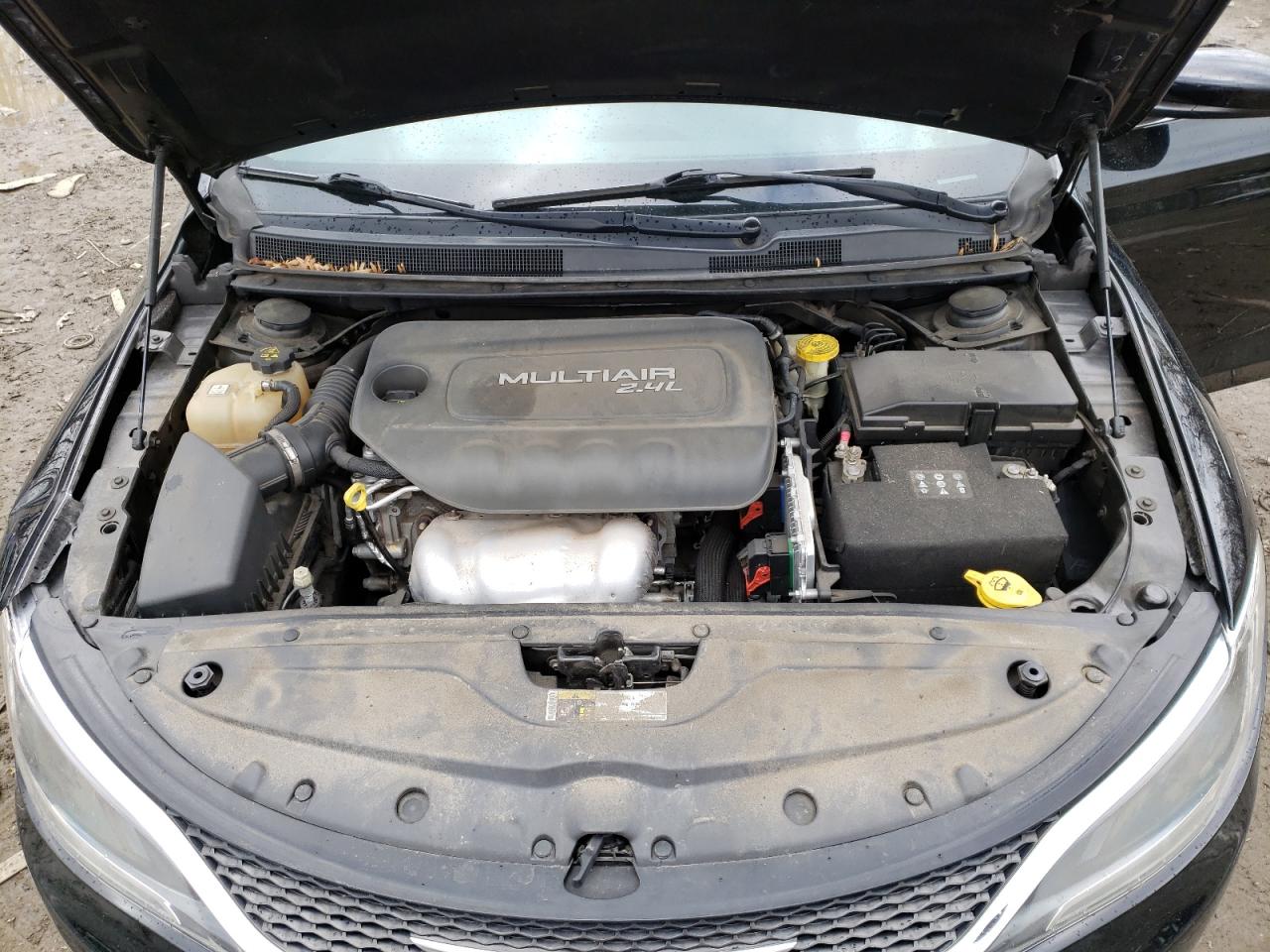 Photo 7 from auction – 2015 CHRYSLER 200 LIMITE with VIN 1C3CCCAB5FN655292