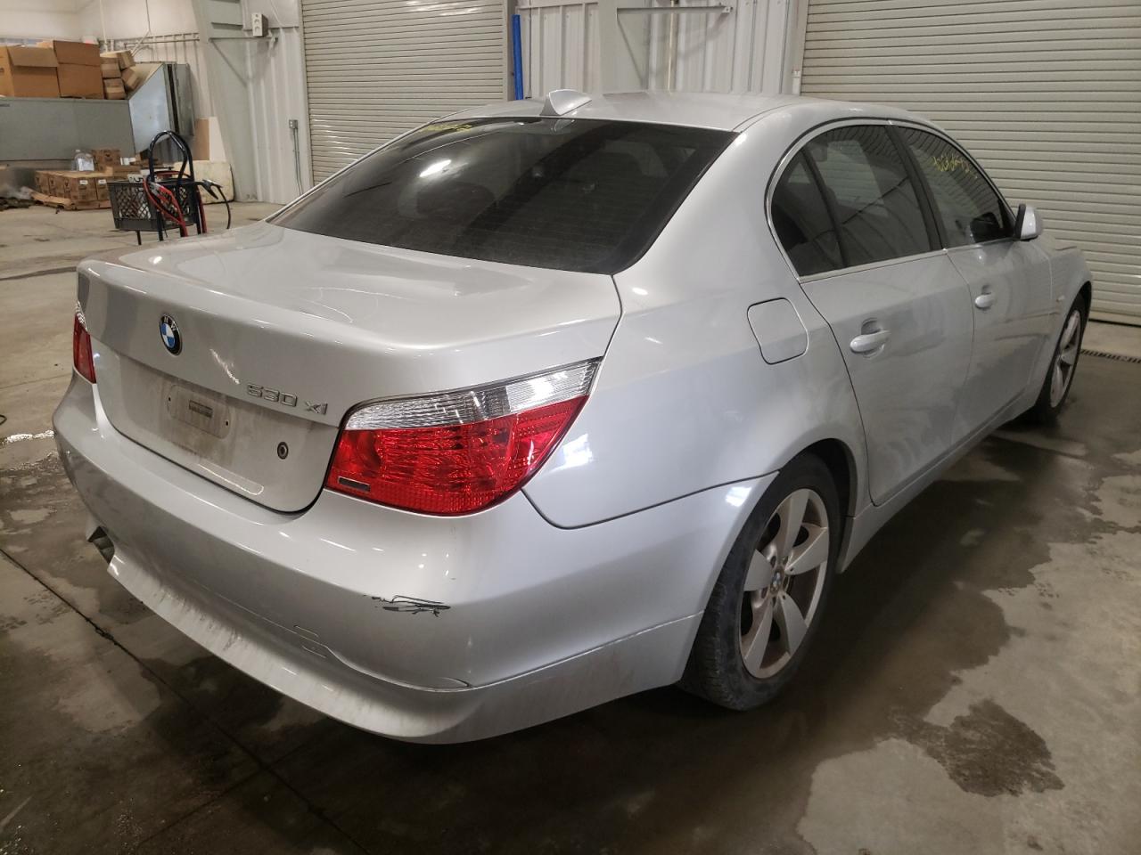 Photo 4 from auction – 2007 BMW 530 XI with VIN WBANF73537CU28171