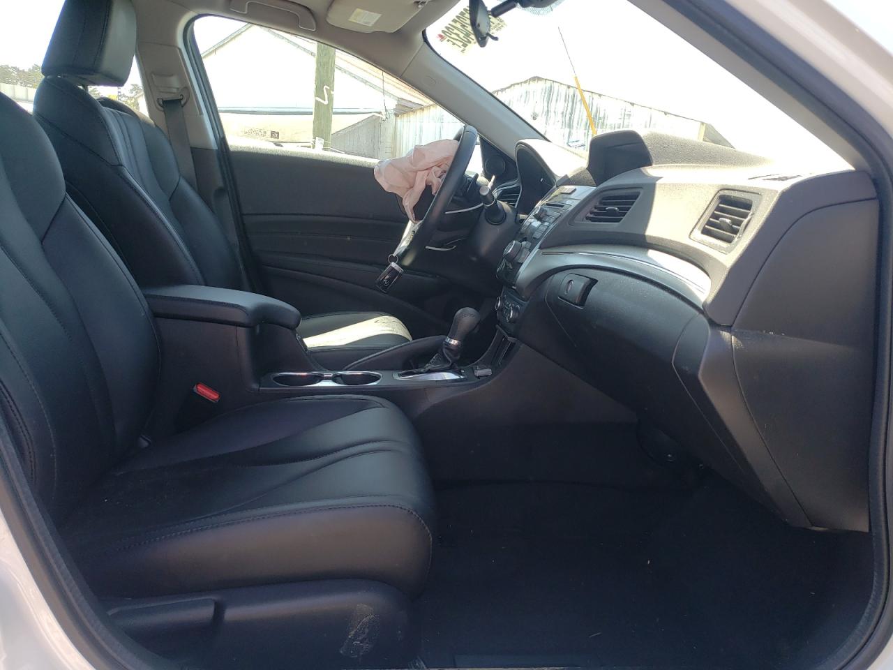 Photo 5 from auction – 2020 ACURA ILX with VIN 19UDE2F34LA006626