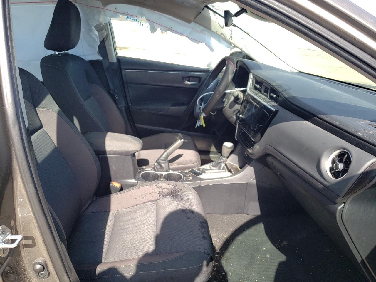 Photo 5 from auction – 2019 TOYOTA COROLLA L with VIN 2T1BURHE6KC152732
