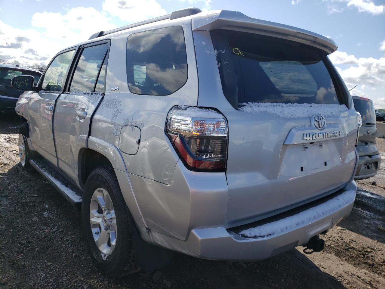 Photo 3 from auction – 2021 TOYOTA 4RUNNER SR with VIN JTENU5JR2M5912184