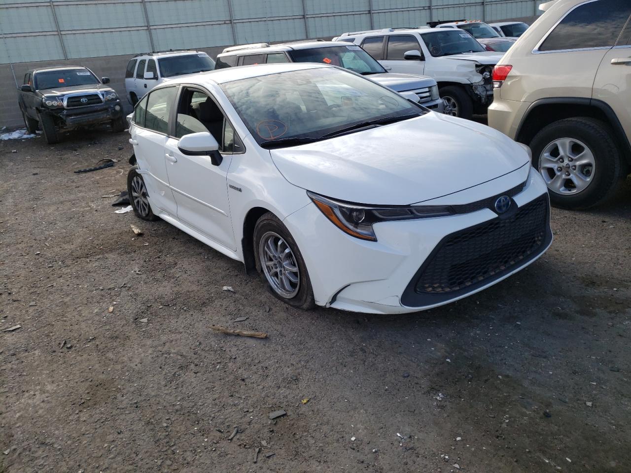 TOYOTA COROLLA LE 2021 with VIN JTDEAMDE4MJ006724 - Photo from auction