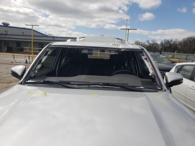 Photo 9 from auction – 2018 TOYOTA 4RUNNER SR with VIN JTEBU5JR9J5514128