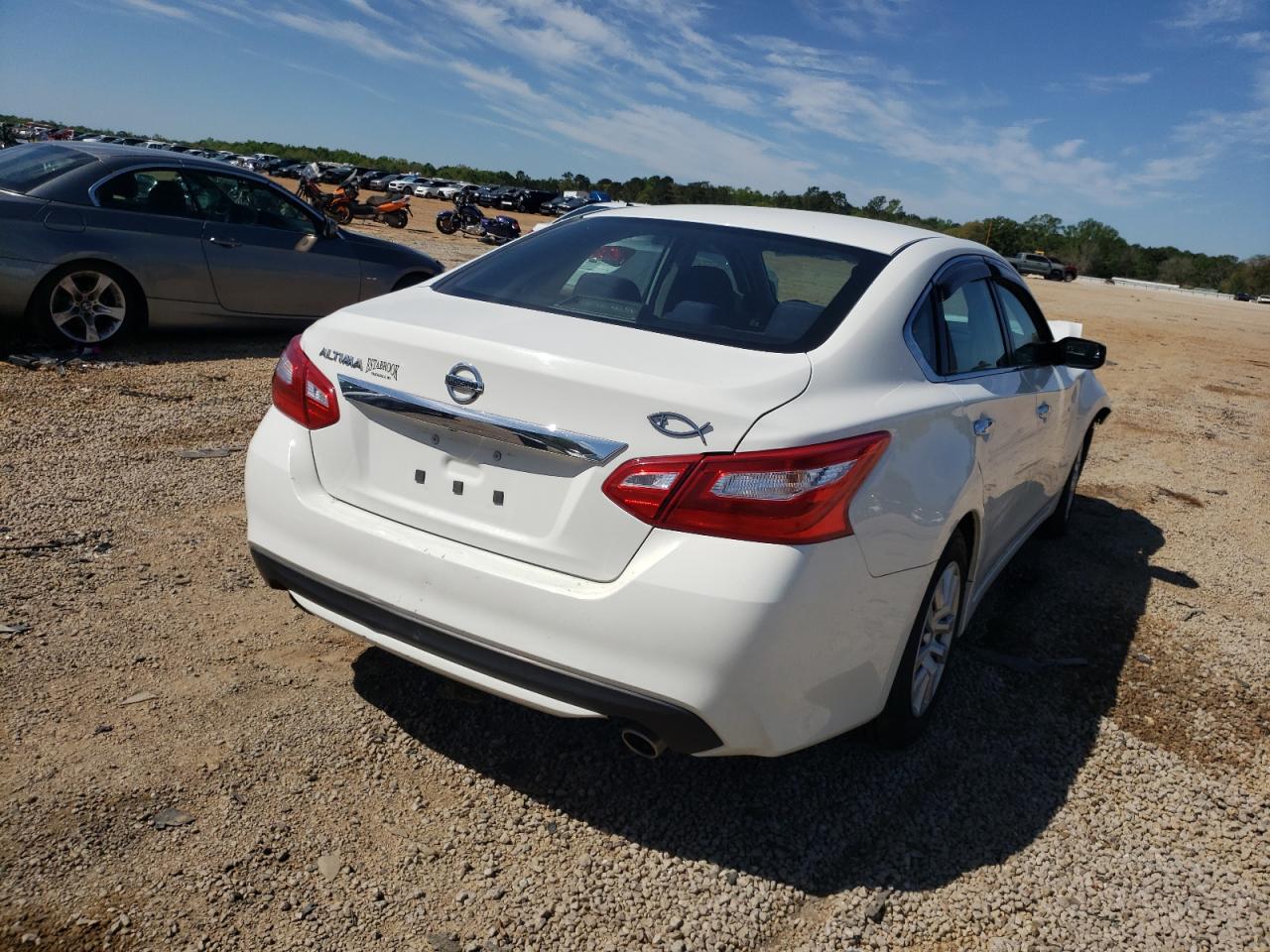 Photo 4 from auction – 2016 NISSAN ALTIMA 2.5 with VIN 1N4AL3AP5GN347447