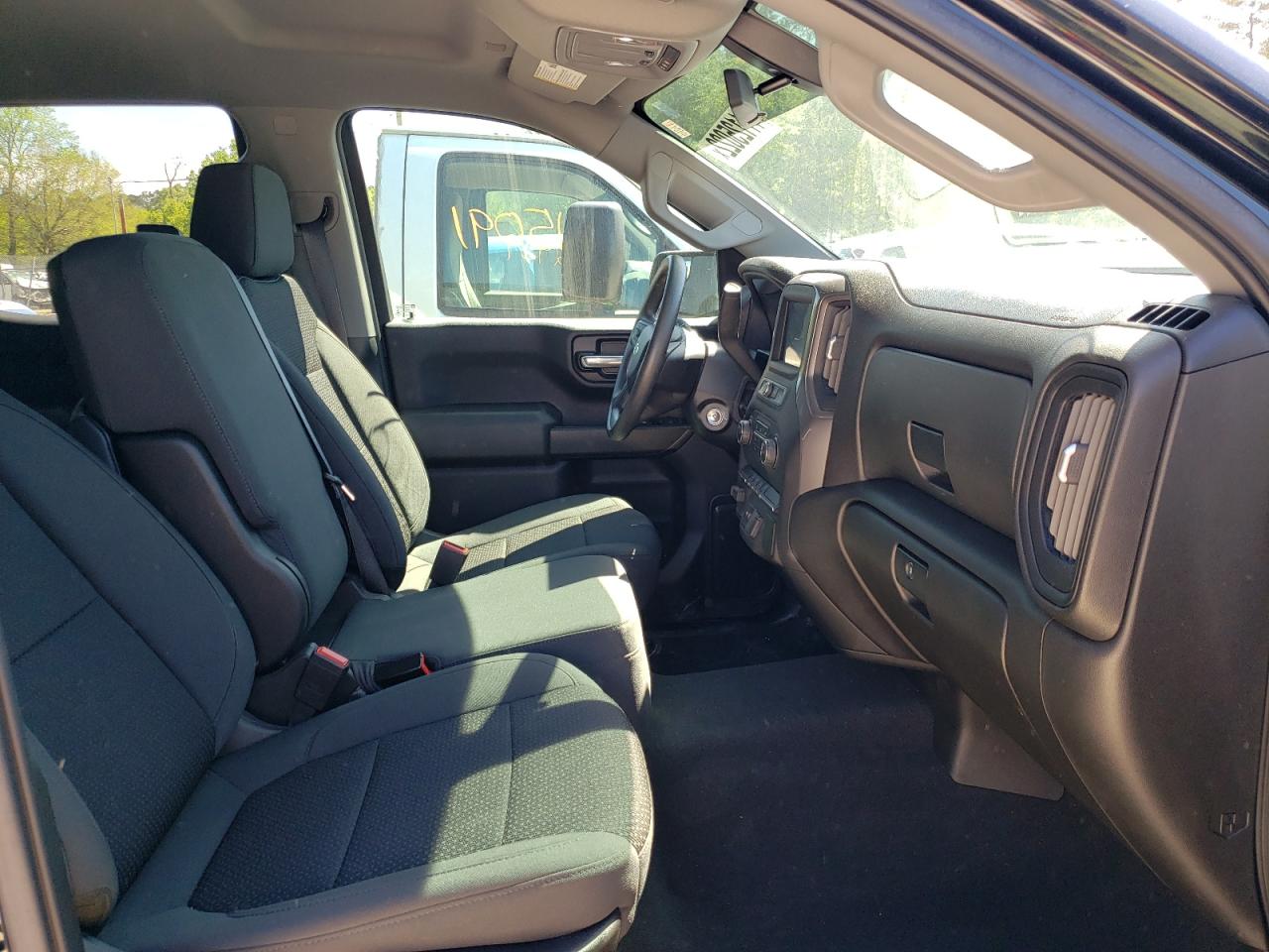 Photo 5 from auction – 2021 CHEVROLET SILVERADO with VIN 1GCPYCEF2MZ285713