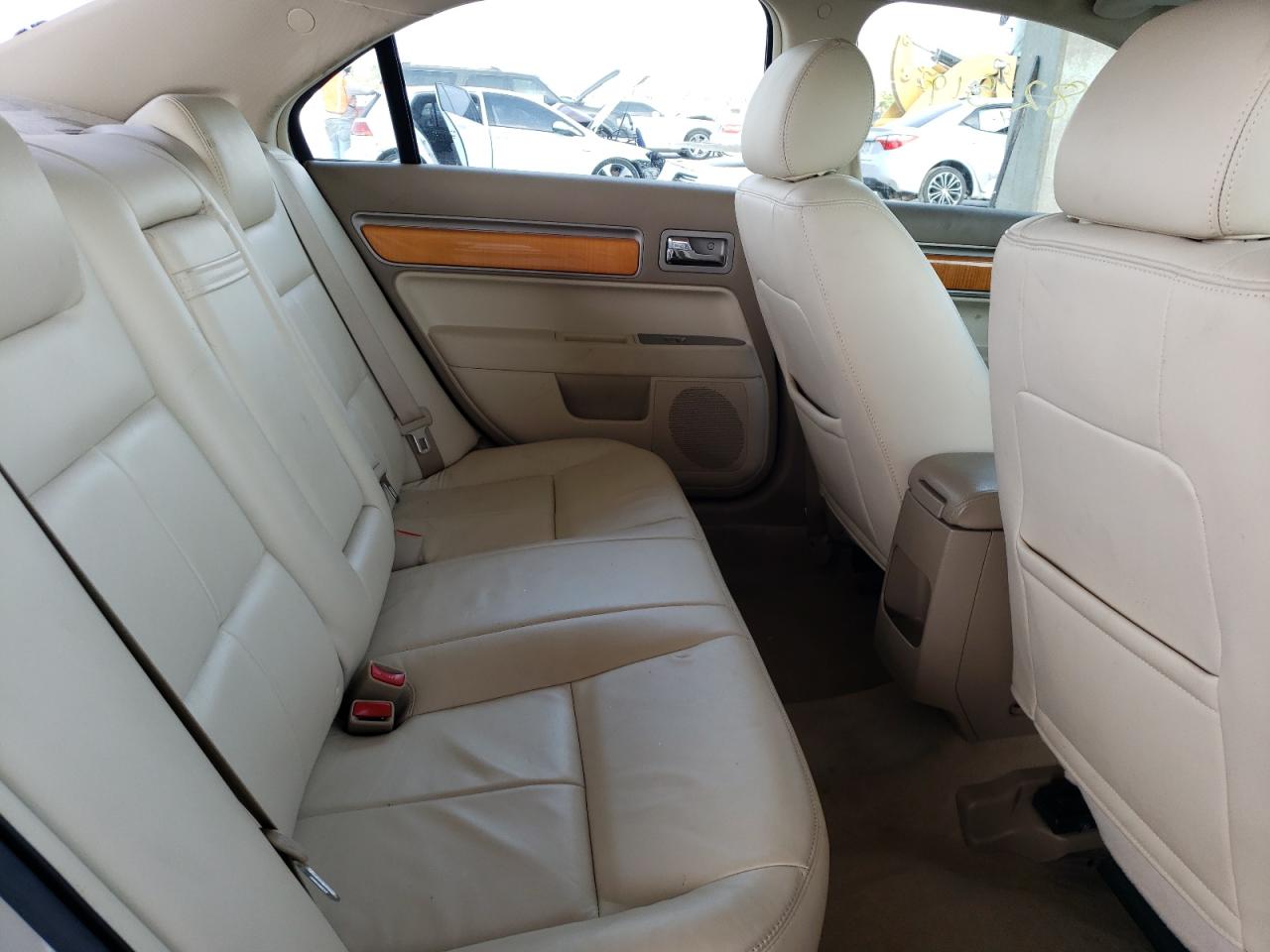 Photo 6 from auction – 2007 LINCOLN MKZ with VIN 3LNHM26T57R655636