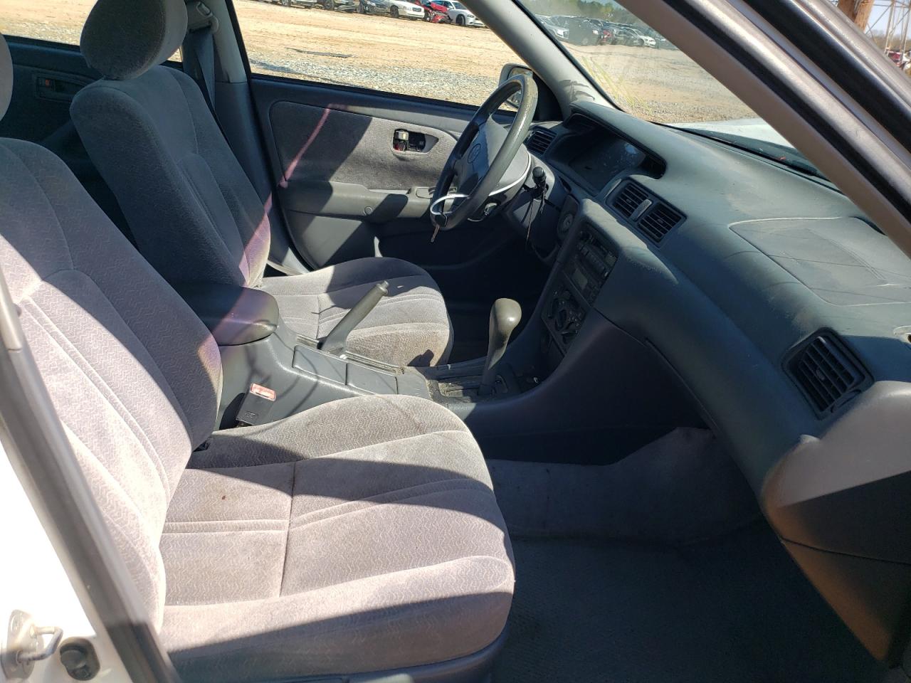 Photo 5 from auction – 1997 TOYOTA CAMRY CE with VIN 4T1BF22KXVU915208