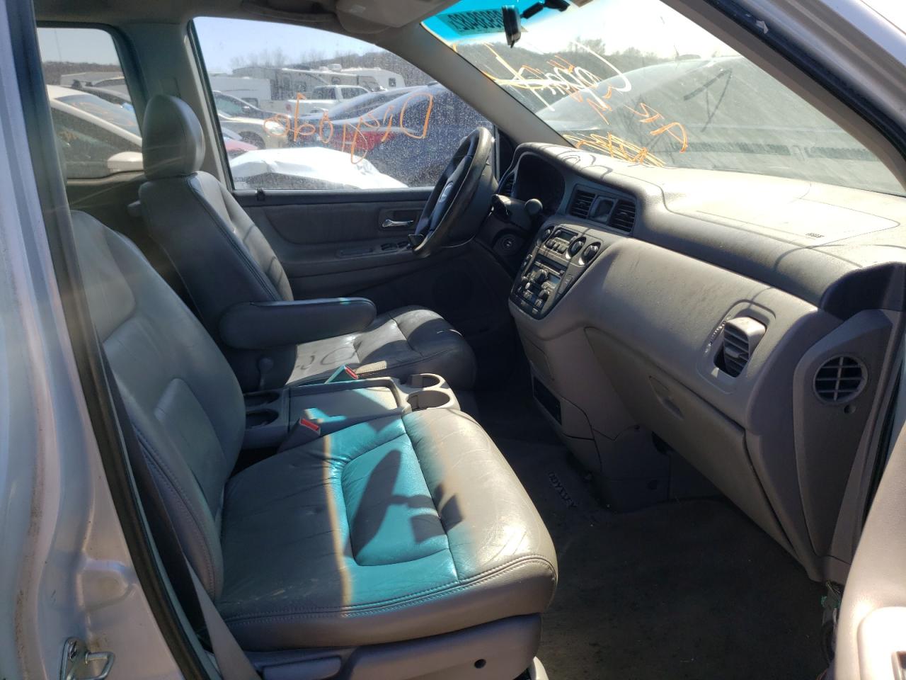 Photo 5 from auction – 2003 HONDA ODYSSEY EX with VIN 5FNRL18093B027714